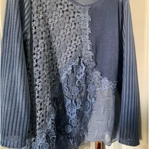 Simply couture  lace front with long sleeves blouse 3XL new w/o tag